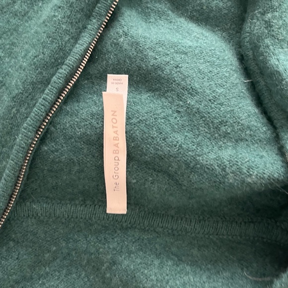 Aritzia Babaton Luxe Cashmere Zip-Up in Green (Small) - Picture 5 of 6